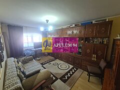 Apartament cu 3 camere de vanzare in Campina - Zona Centrala